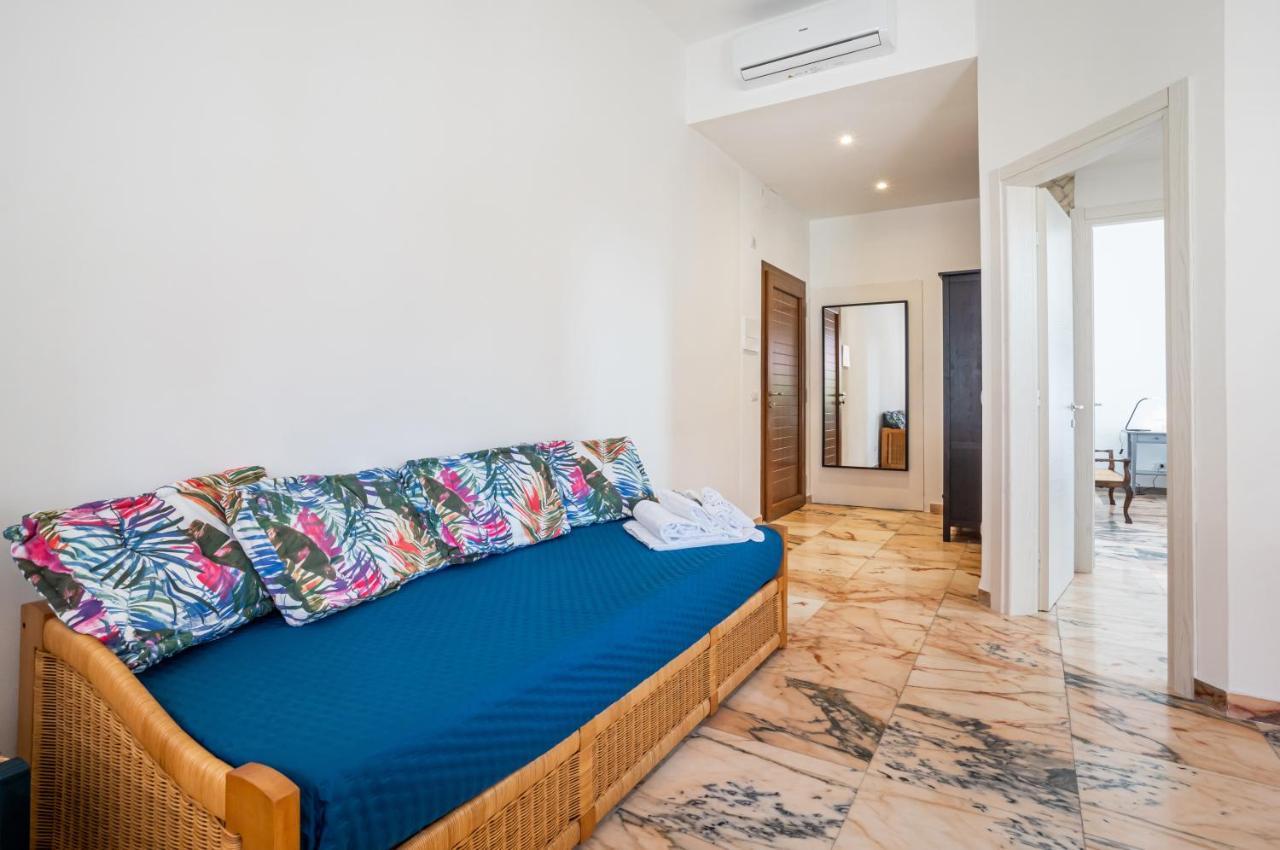 Lovely X5 W/ Terrace & Private Parking Appartamento